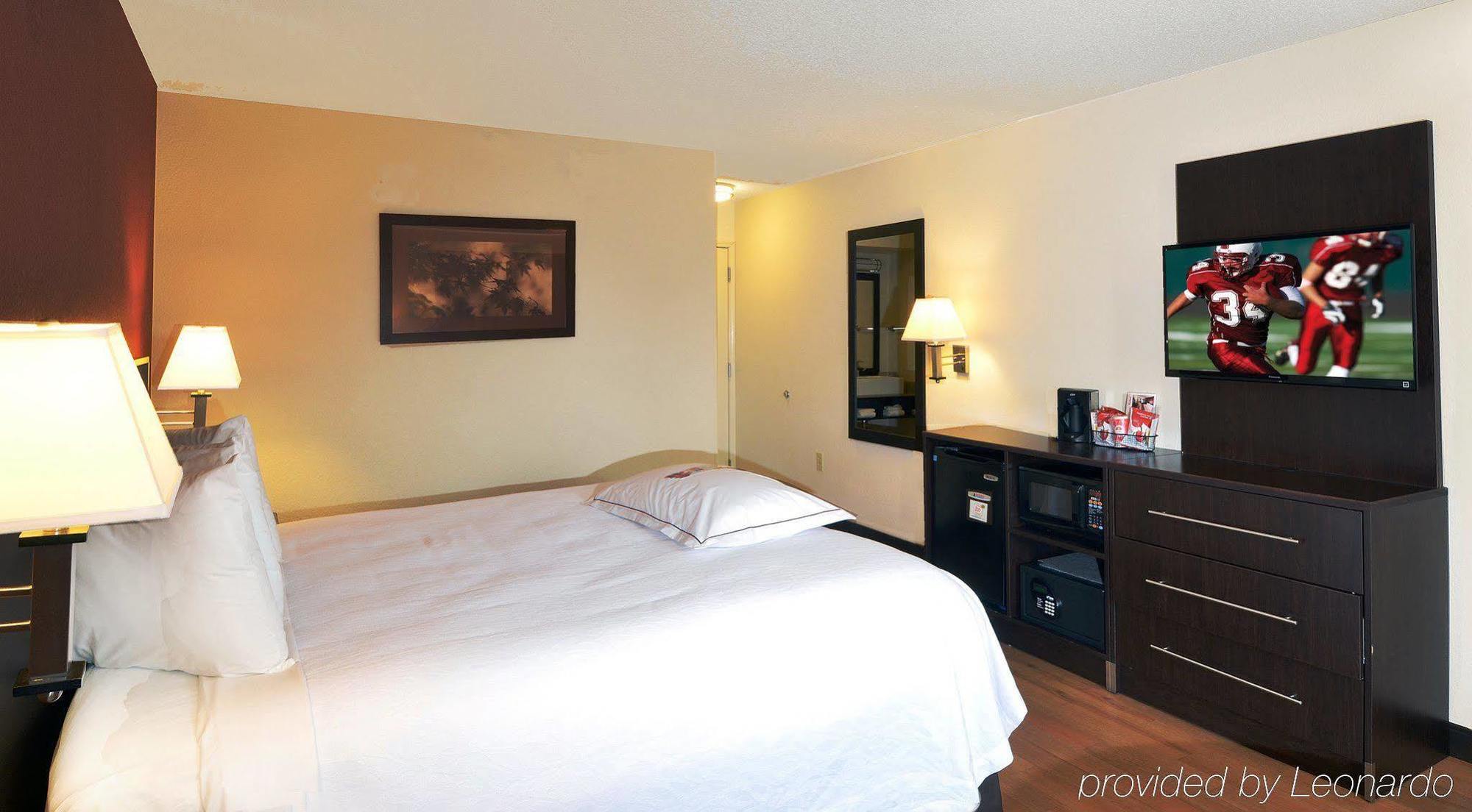 Red Roof Inn St Clairsville - Wheeling West St. Clairsville Екстериор снимка